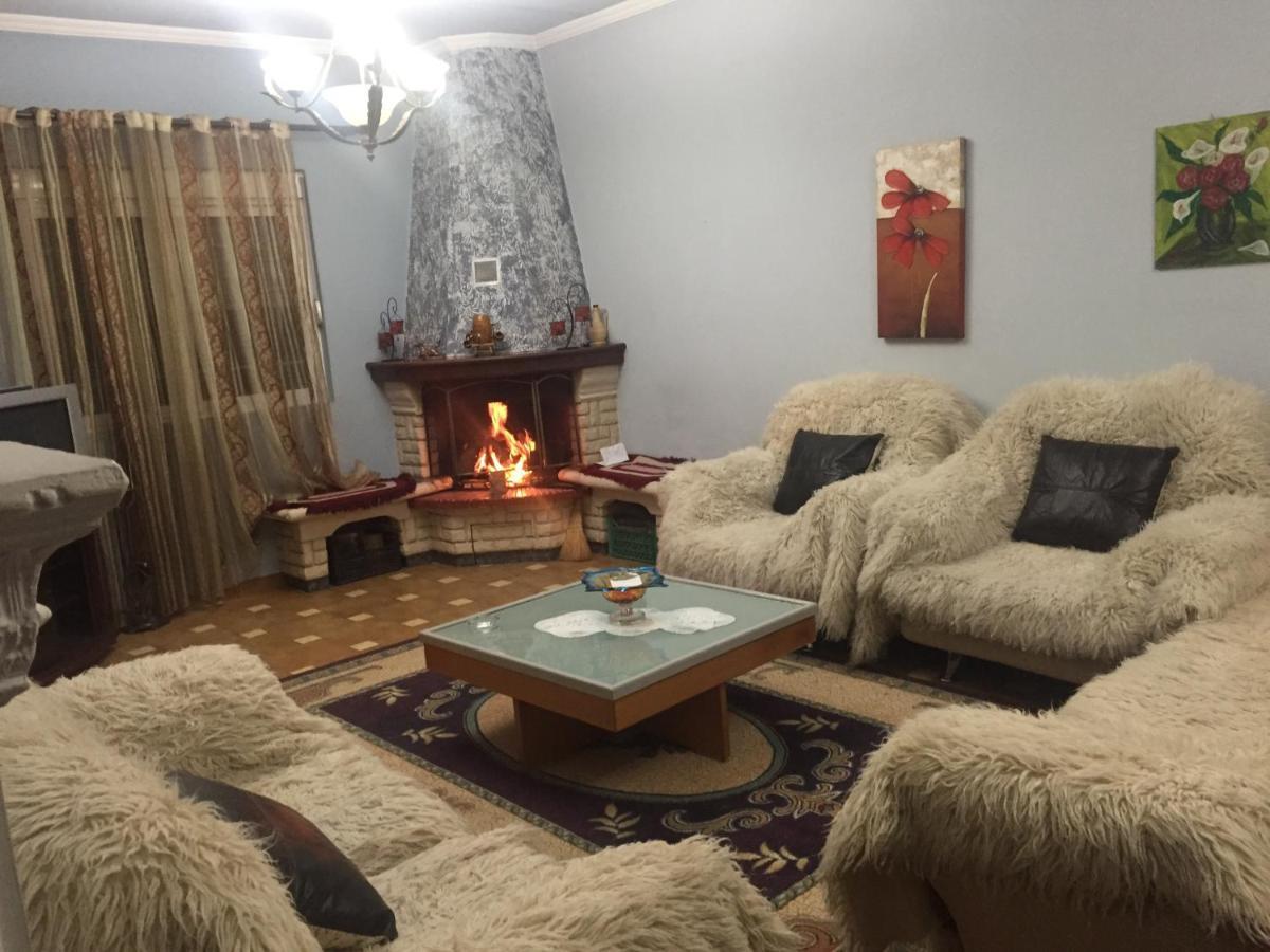 Vila Ridvani Korça Kültér fotó