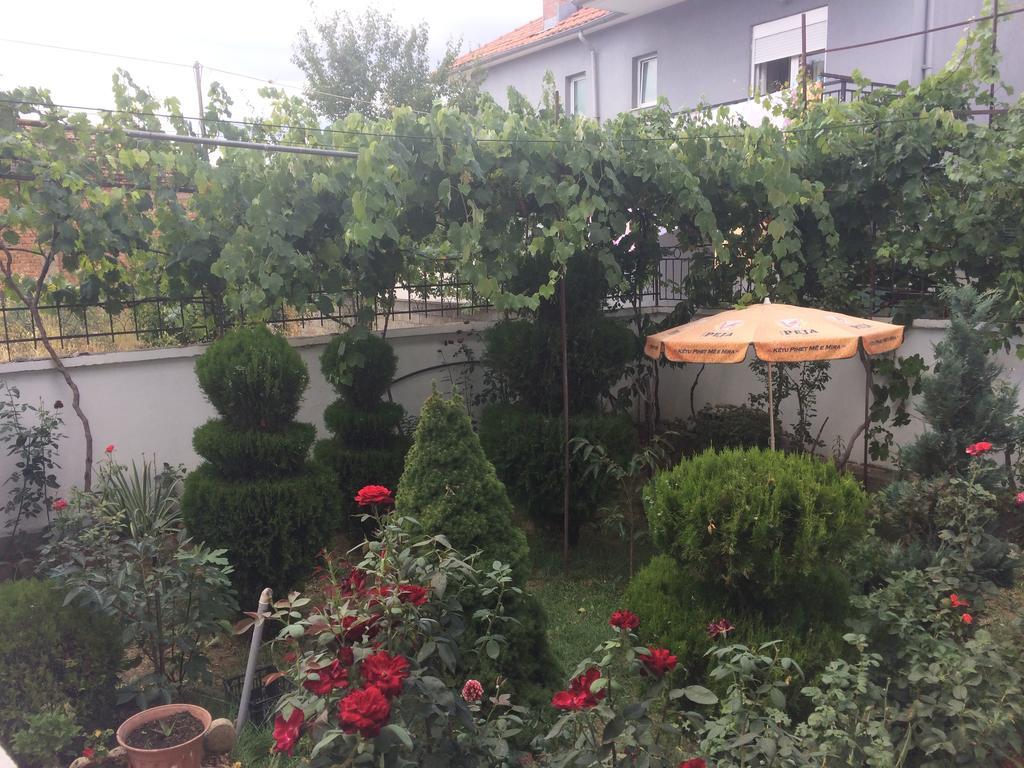 Vila Ridvani Korça Kültér fotó