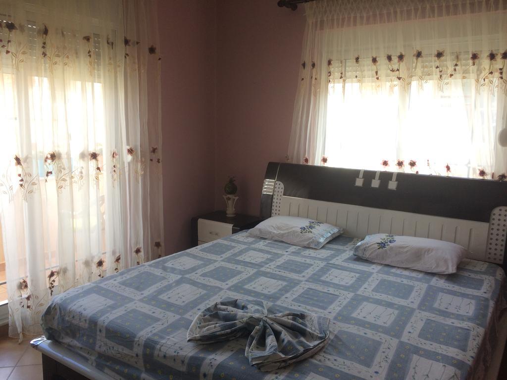 Vila Ridvani Korça Kültér fotó